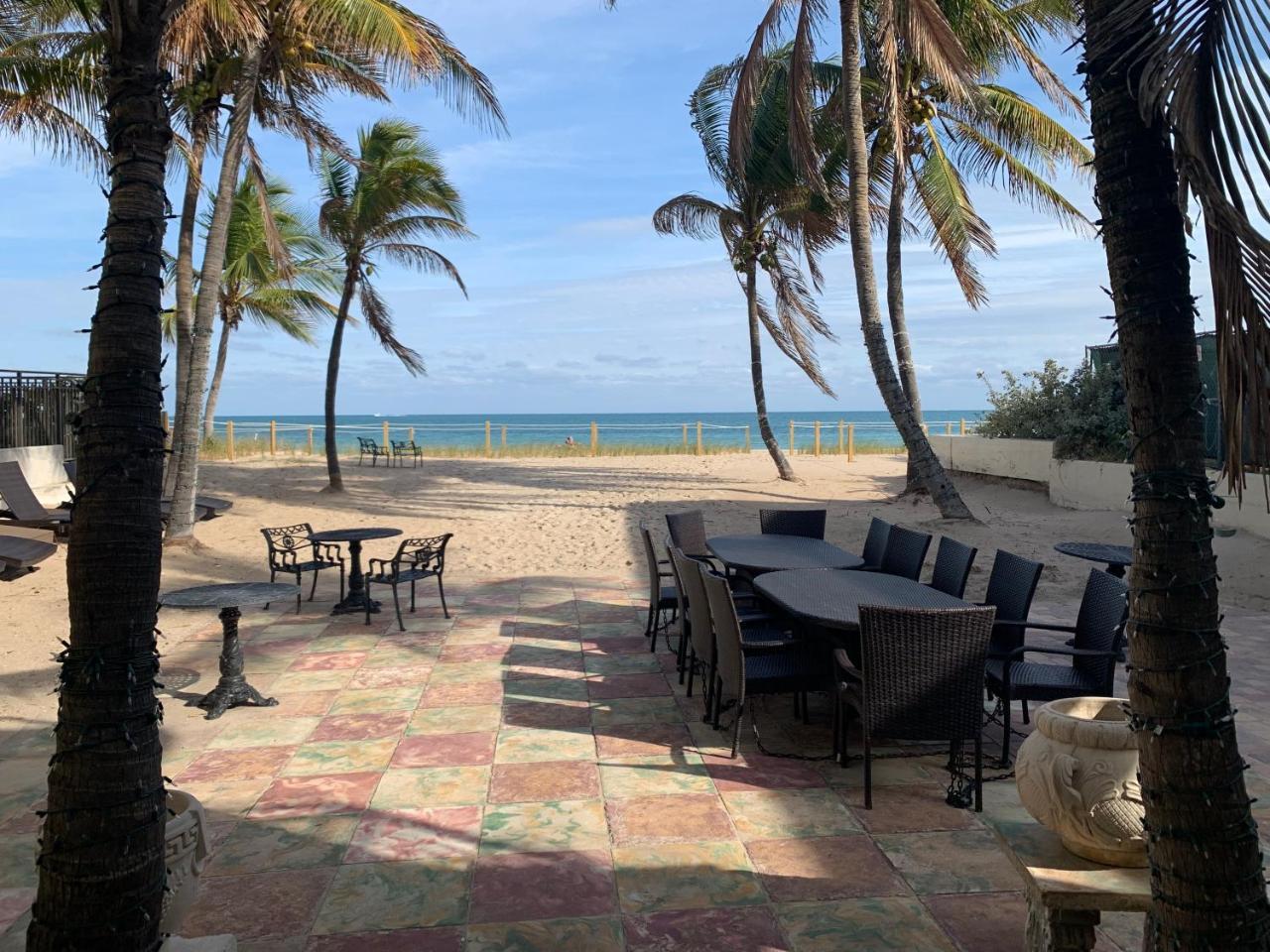 Courtyard Villa Hotel Lauderdale-by-the-Sea Buitenkant foto